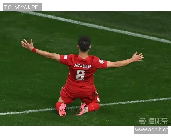 土耳其足球队在世预赛中以6比1狂胜保加利亚伊尔迪兹双响居莱尔贡献进球与助攻