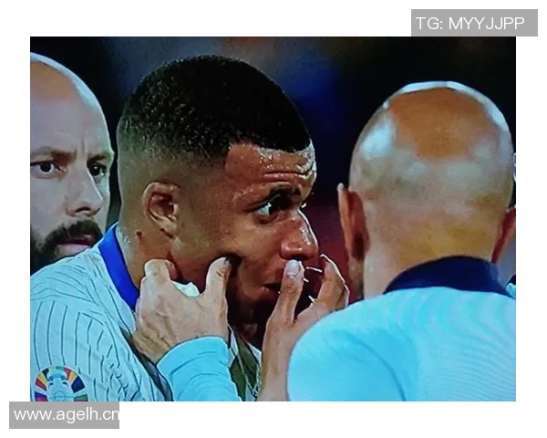 姆巴佩弟弟法甲崭露头角8场3球助球队紧追榜首庆祝动作致敬哥哥